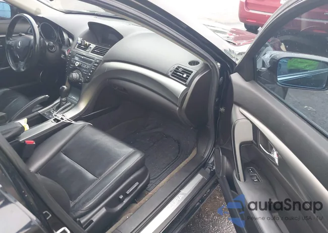 19UUA8F54CA028710: 42935579