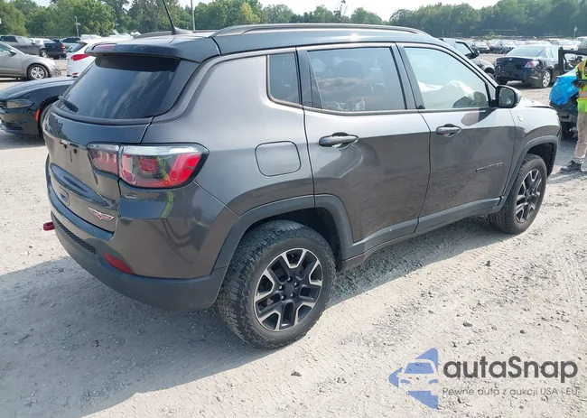 3C4NJDDB6KT671166: 42936788