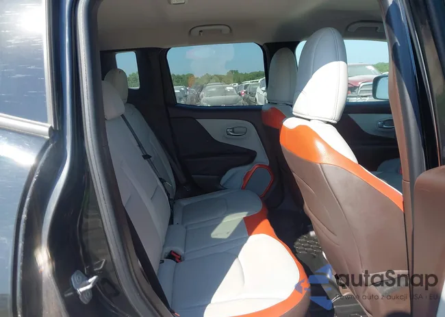 ZACCJADT3FPB82820: 42936806