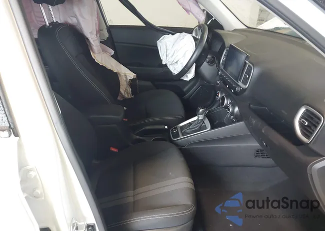 KMHRC8A31RU332682: 42936857