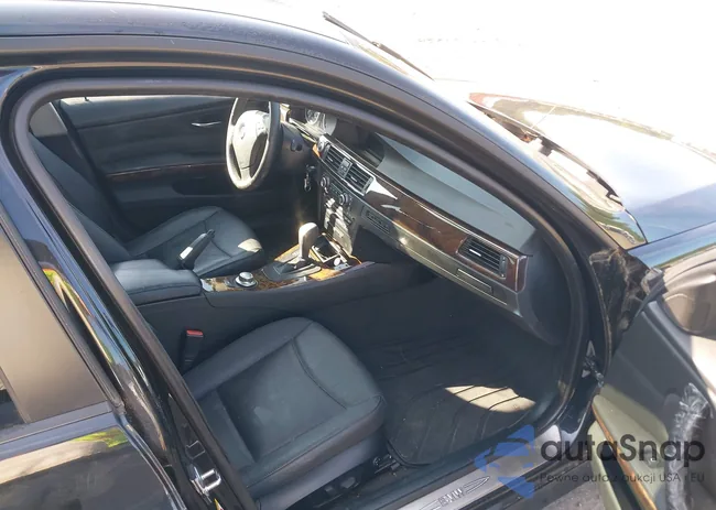 WBAVC73558KP39052: 42936934