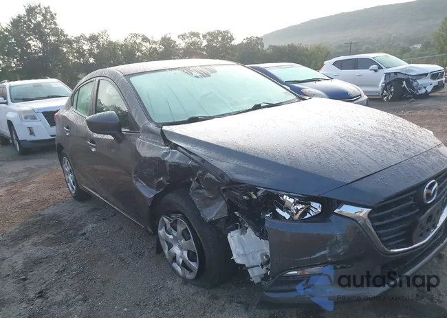 3MZBN1U75JM217465: 42937053