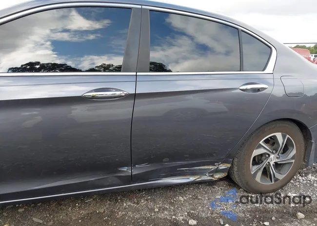 1HGCR2F3XHA004581: 42936242