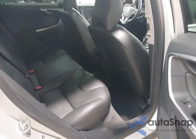 YV449MRK2G2912742: 42936258