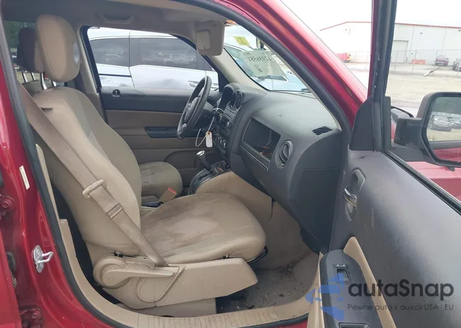 1C4NJPBB8ED726666: 42936581