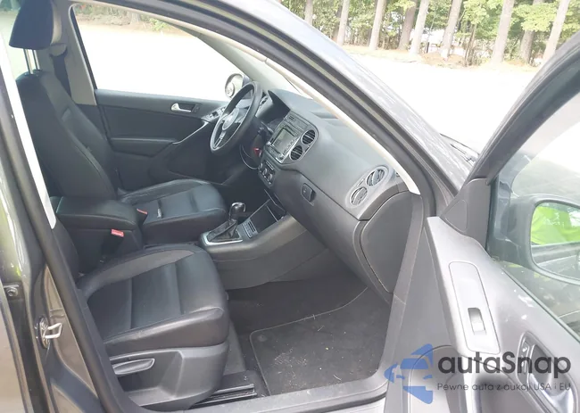 WVGAV7AX5CW005251: 42937736