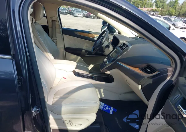 5LMTJ2AH1FUJ09829: 42937843