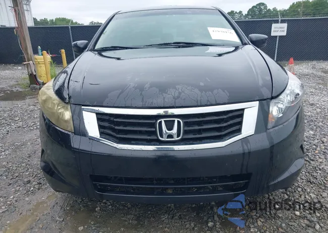 1HGCP2F88AA138920: 42938156