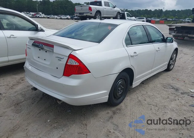 3FAHP0DC2BR143270: 42937360