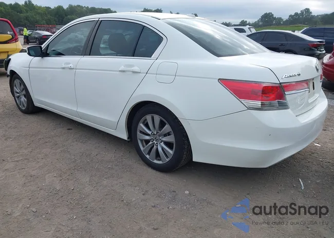 1HGCP2F81CA093662: 42937379