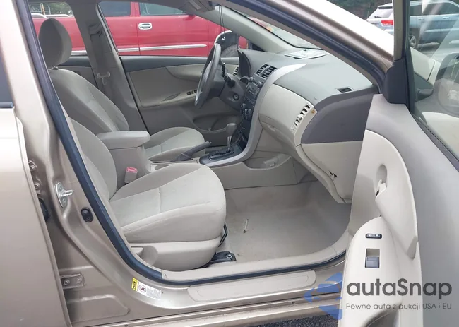 1NXBU40E09Z010853: 42937545