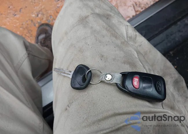 KMHDH4AE6CU281645: 42938842