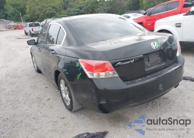 1HGCP2F42AA192744: 42938883