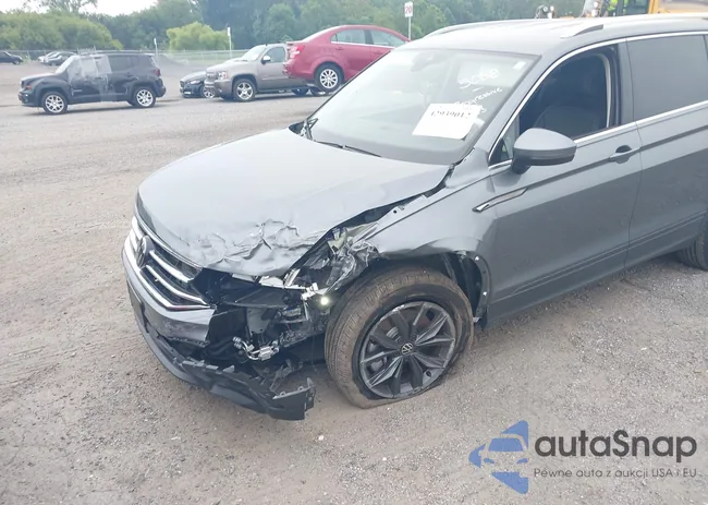 3VV3B7AX3RM155374: 42939012