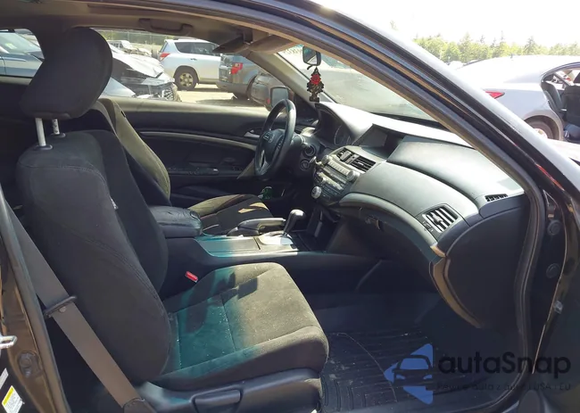 1HGCS1B74BA012240: 42938329