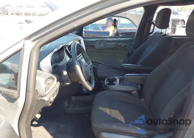 2C4RC1FGXPR555577: 42938334