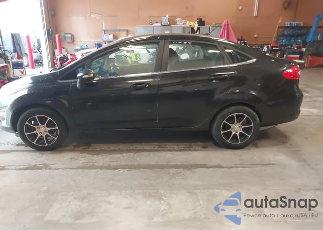 3FADP4CJ4BM228274: 42938407