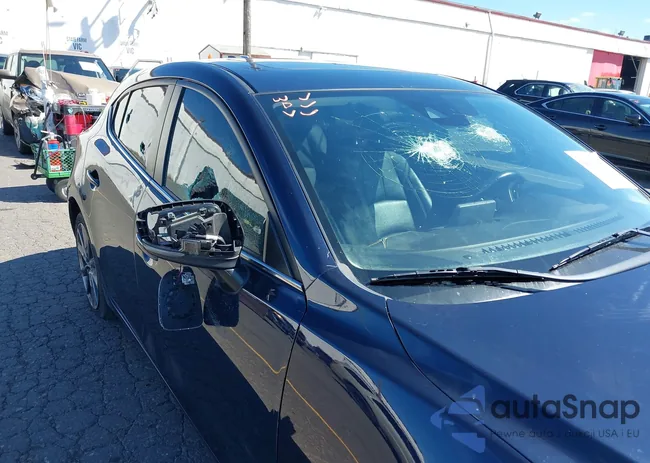 3MZBN1L38JM184542: 42938418