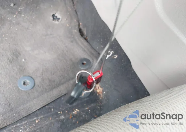 1FADP3F24DL142806: 42938605