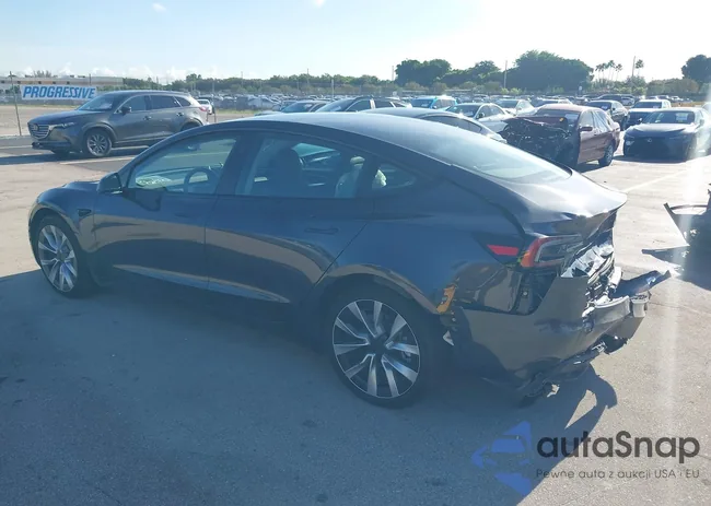 5YJ3E1EB6RF802064: 42939659