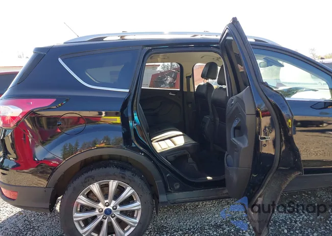 1FMCU9JD5HUC32133: 42939792