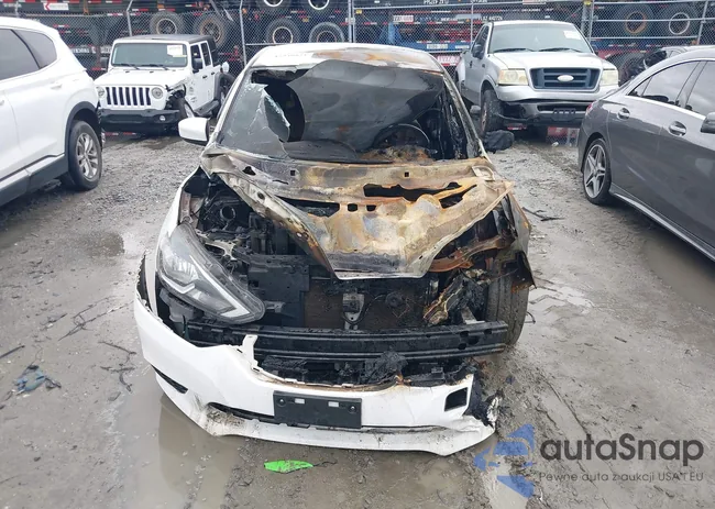 3N1AB7AP8KY279728: 42939821