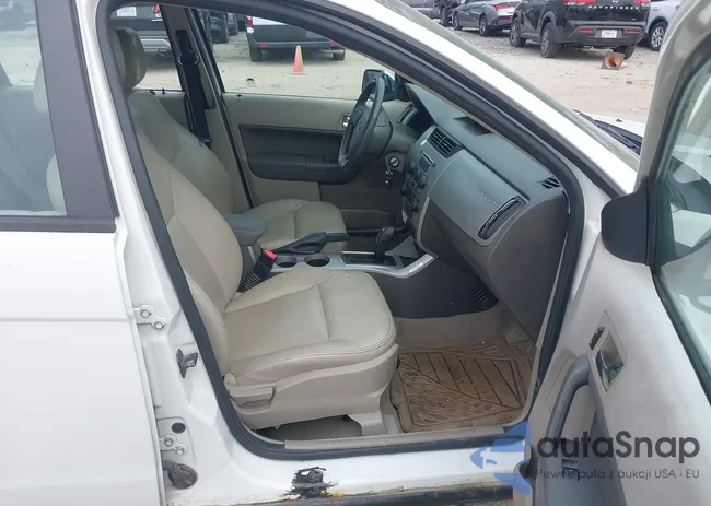 1FAHP3HN3AW275334: 42939846