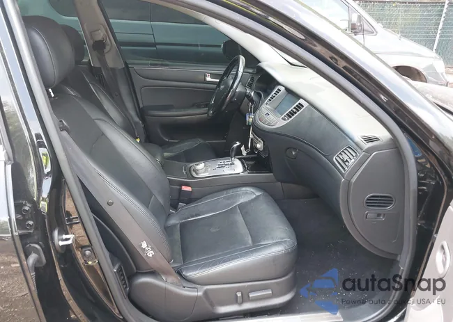 KMHGC4DD1DU231722: 42939964