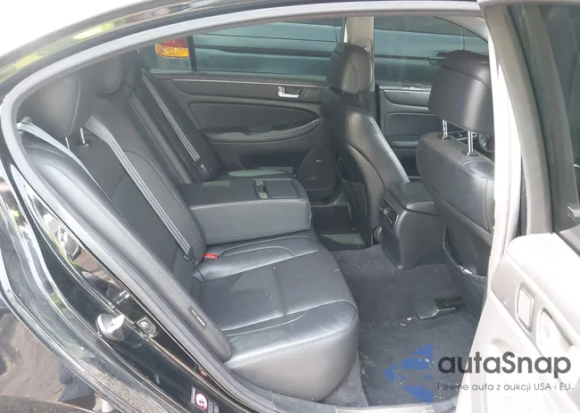 KMHGC4DD1DU231722: 42939964