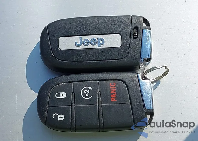 3C4NJDBB7JT112436: 42940220