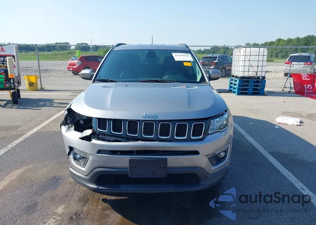 3C4NJDBB7JT112436: 42940220