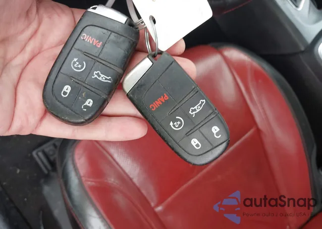 2C3CDXCT8GH133082: 42939240