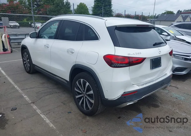 W1N4N4HB9MJ149015: 42939555