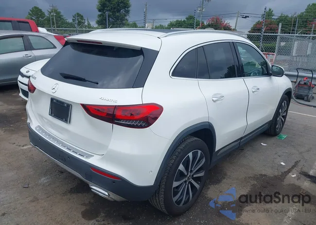 W1N4N4HB9MJ149015: 42939555