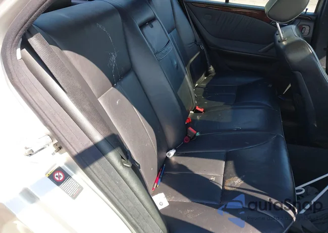 WDBJF83J81X047600: 42939581