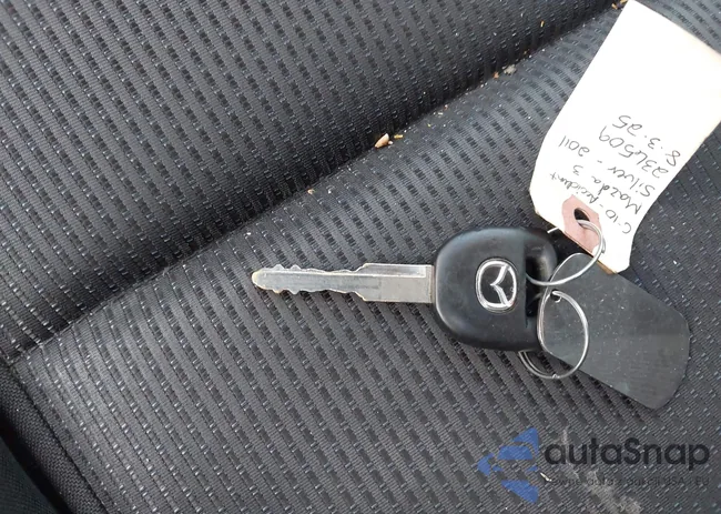 JM1BL1UG0B1479739: 42940667