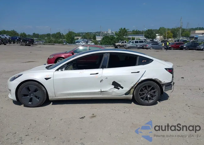 5YJ3E1EB9MF988238: 42940690