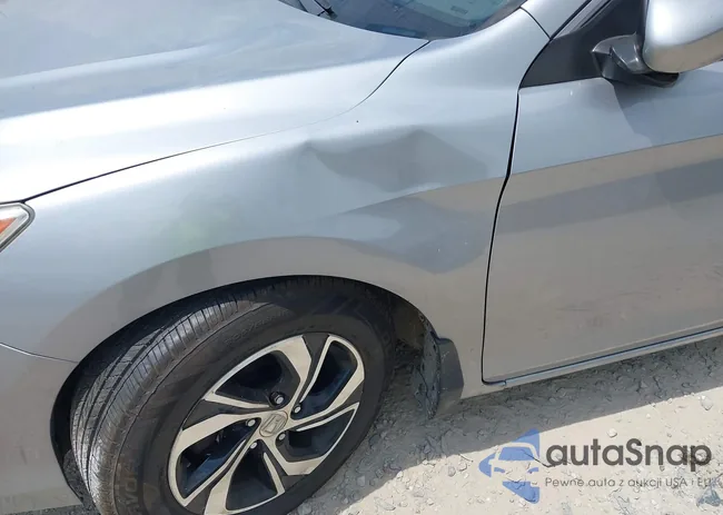 1HGCR2F38HA183509: 42940941