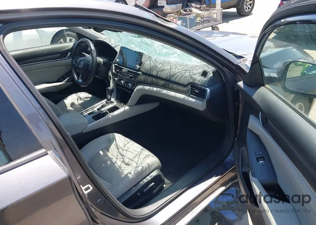 1HGCV1F57JA111701: 42941122