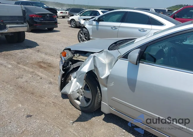 1N4AL21E08N525095: 42940366