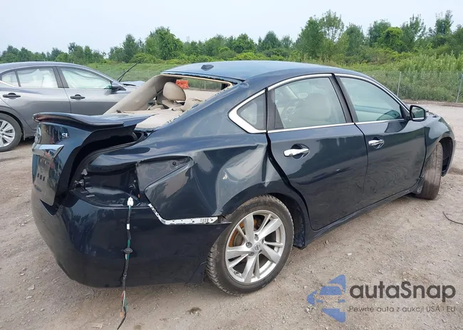 1N4AL3AP5FC596132: 42940570