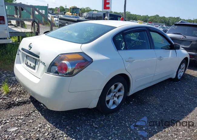 1N4AL21E39N543186: 42941290