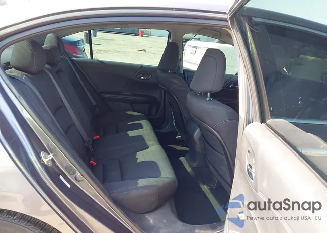 1HGCR2F50DA267089: 42941329