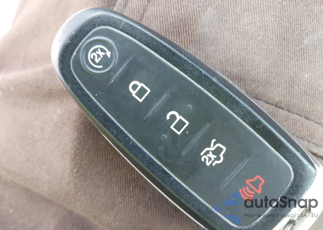 1FMCU0HXXDUC48446: 42941498