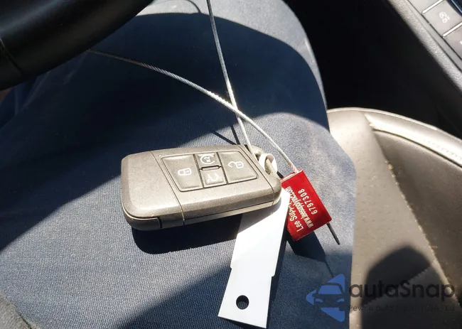 3VW7M7BU2PM025756: 42941552