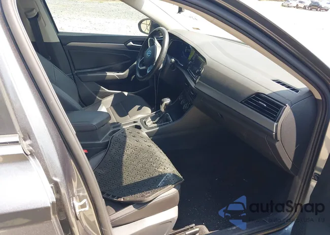 3VW7M7BU2PM025756: 42941552