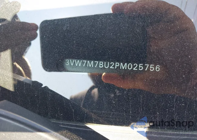 3VW7M7BU2PM025756: 42941552