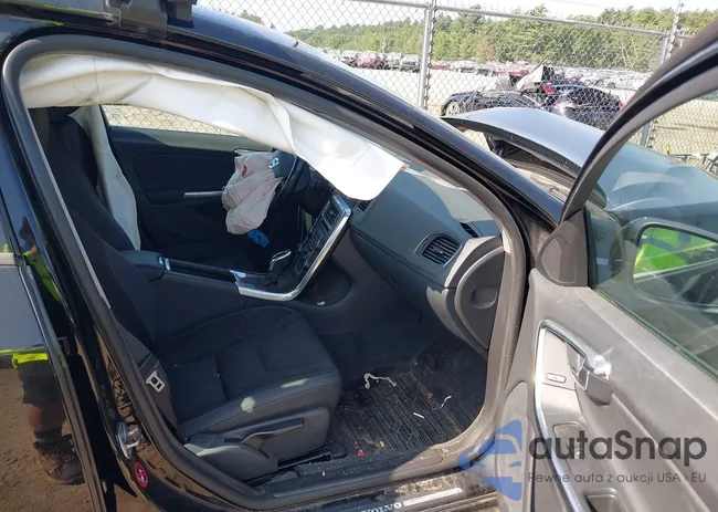 YV1612FH9E2293032: 42942855