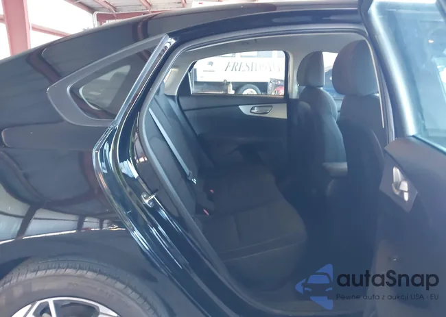 3KPF24ADXRE717877: 42943203