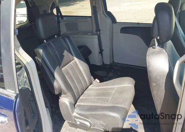 2C4RC1CG5CR270056: 42943625